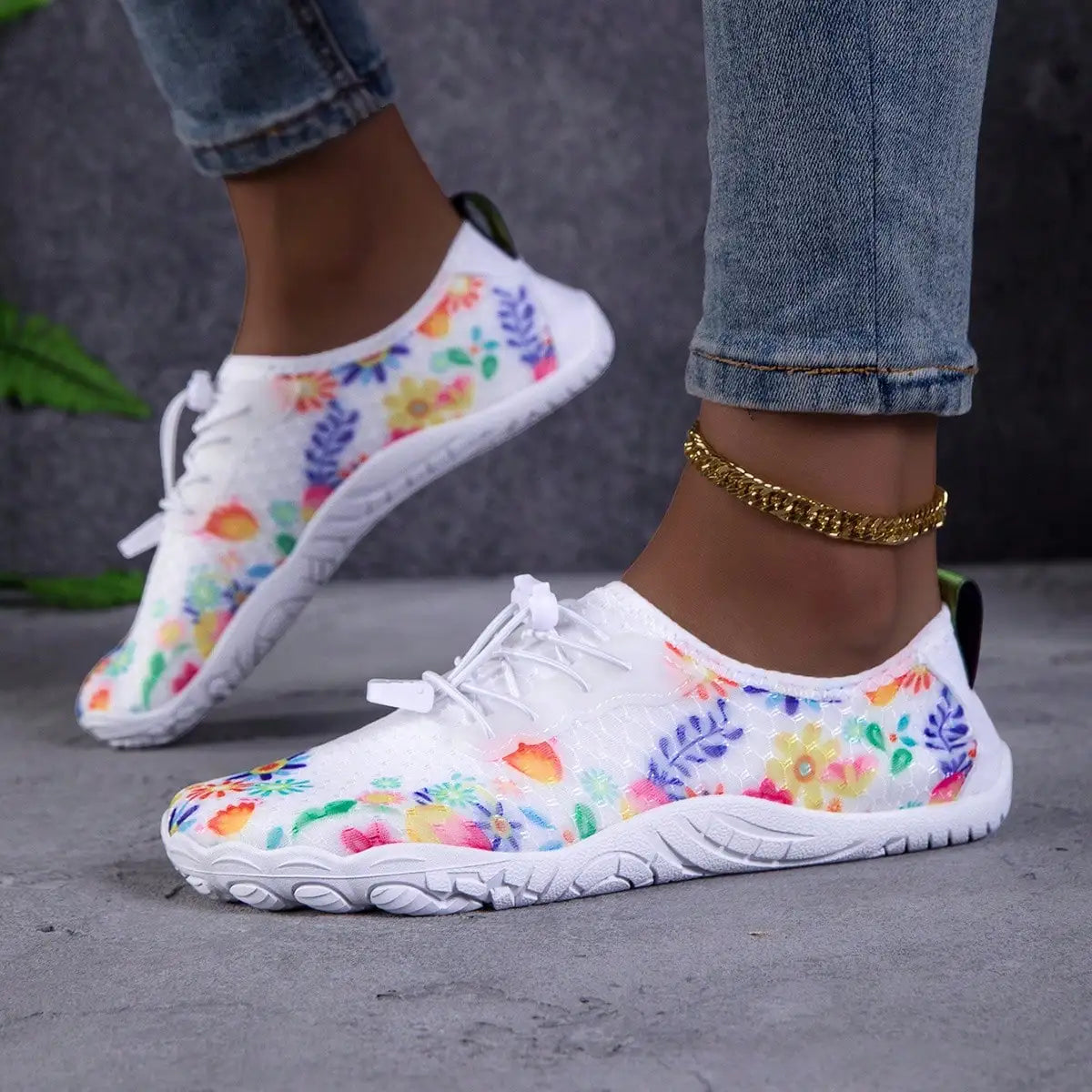 Women Floral Water Shoes Quick Dry Barefoot Beach Swim Shoes Anti-slip Soft Aqua Socks for Pool Yoga Surf Walking Outdoor