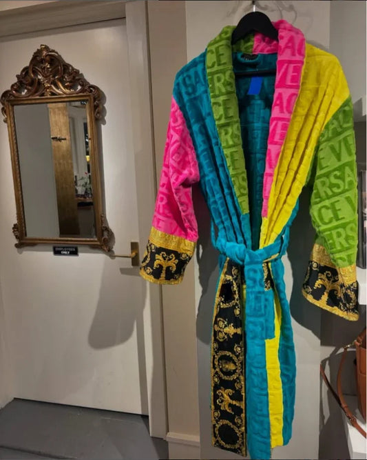 Unisex Luxury Plush Bathrobe With Sash Pockets And Long Sleeves