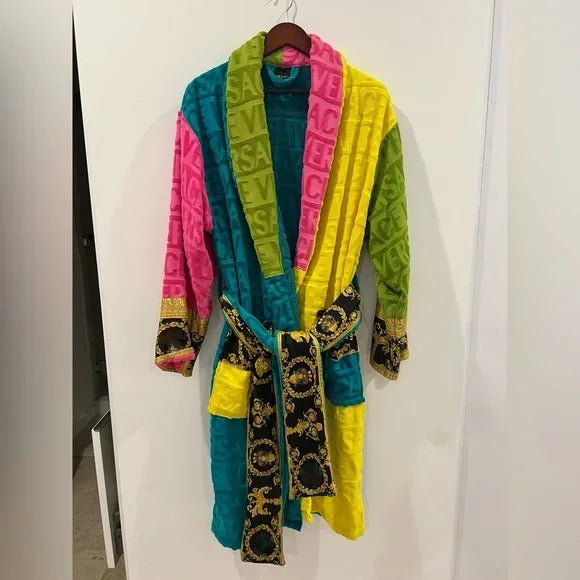 Unisex Luxury Plush Bathrobe With Sash Pockets And Long Sleeves