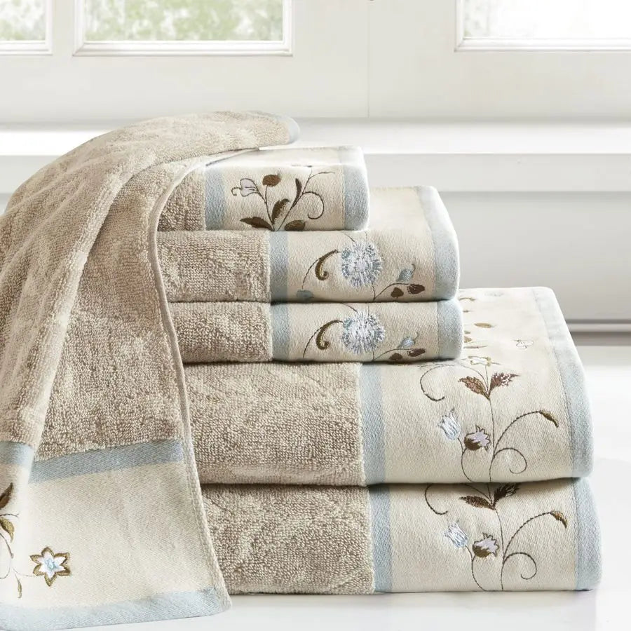 Serene Cotton Bath Towel Set With Floral Embroidered Jacquard Design