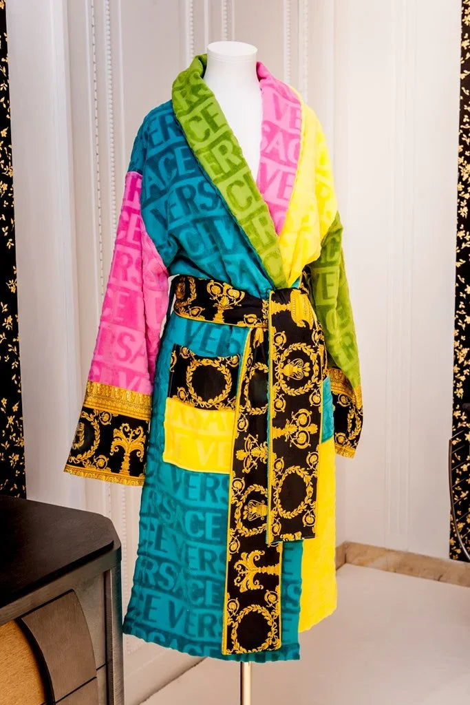 Unisex Luxury Plush Bathrobe With Sash Pockets And Long Sleeves