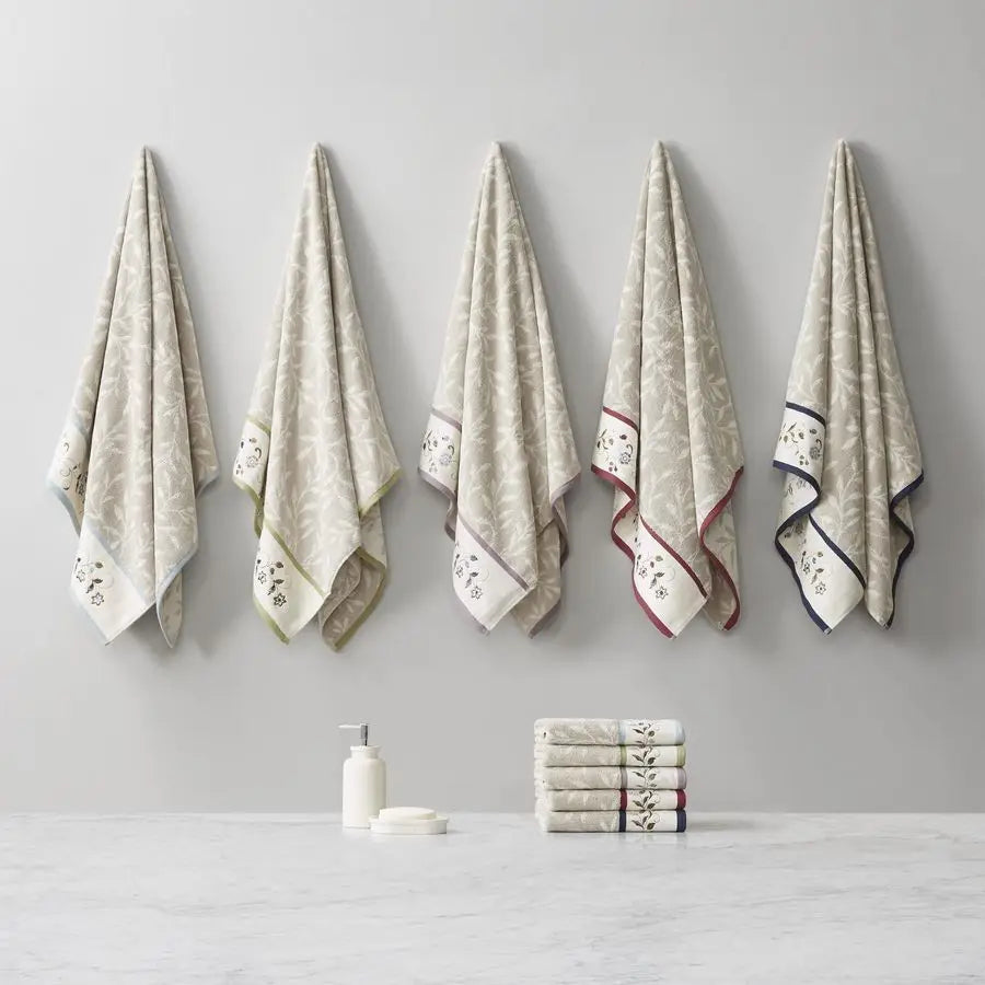 Serene Cotton Bath Towel Set With Floral Embroidered Jacquard Design