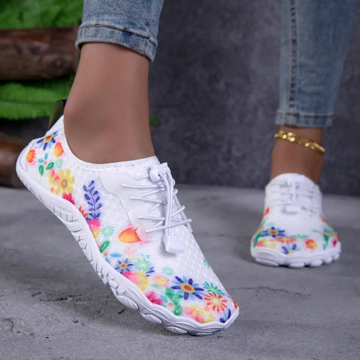 Women Floral Water Shoes Quick Dry Barefoot Beach Swim Shoes Anti-slip Soft Aqua Socks for Pool Yoga Surf Walking Outdoor
